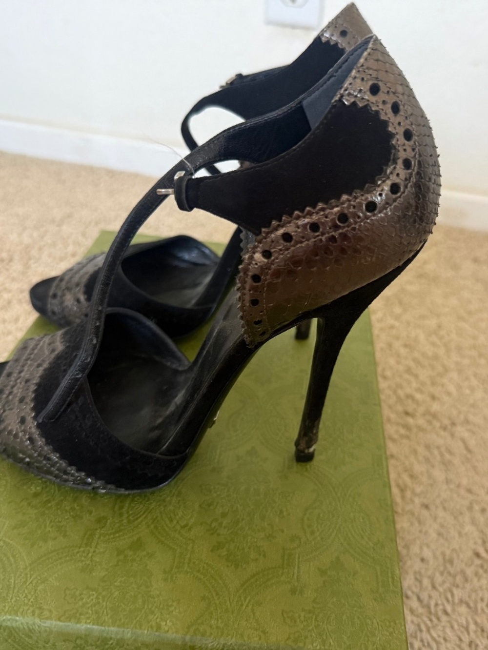 Gucci shoes